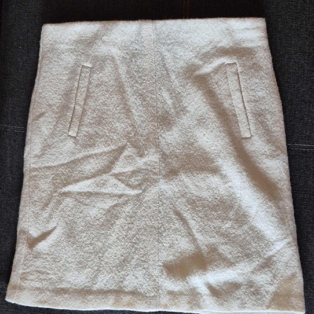 Ann Taylor Cream Pencil Mini Skirt Casual